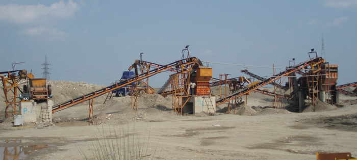 巴基斯坦河卵石制砂生产线-圆振动筛